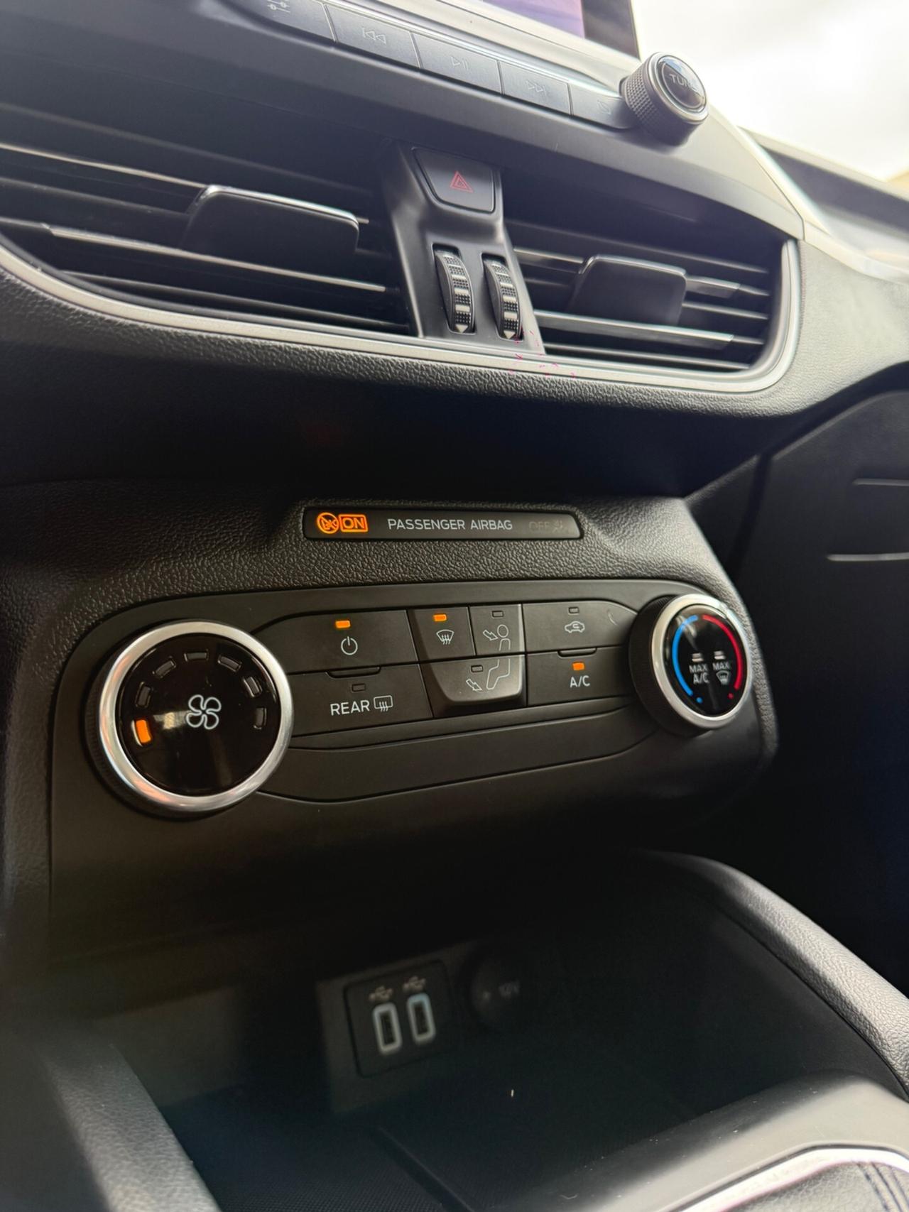 Ford Focus 1.0 EcoBoost Hybrid 125 CV Titanium 2021