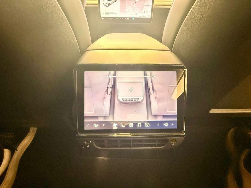 Tesla Model 3 Long Range Performance AWD