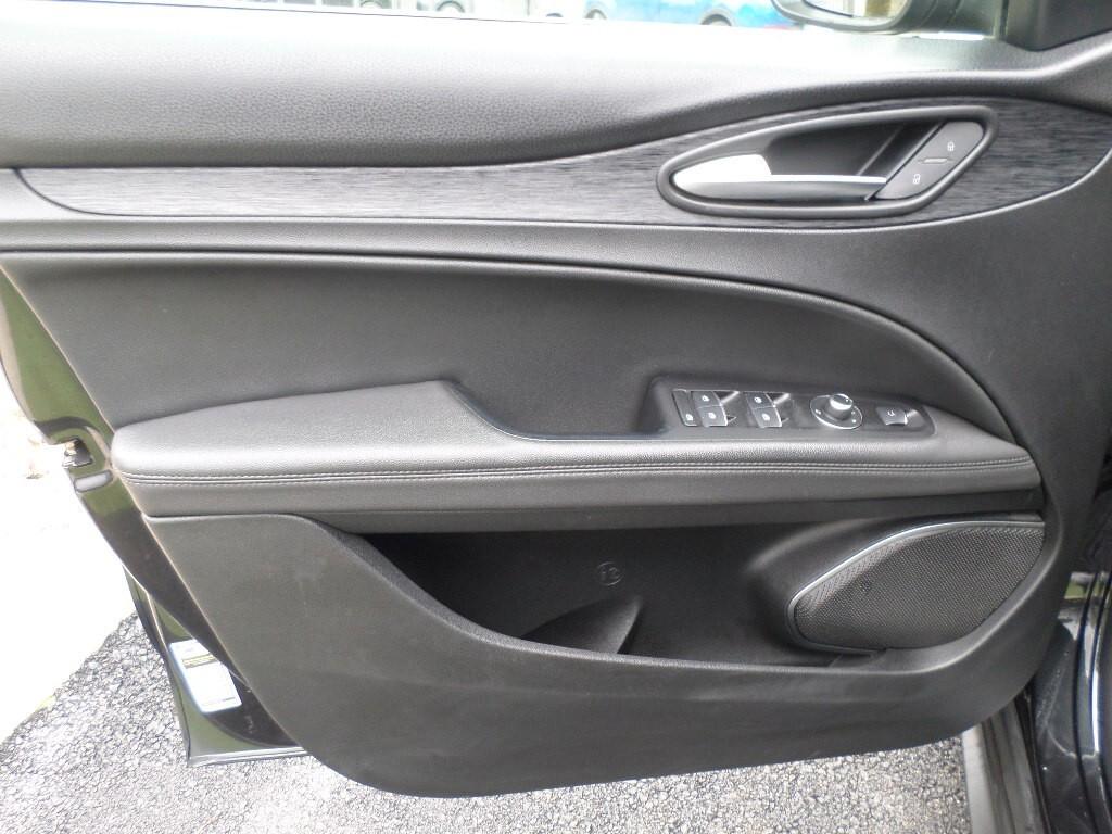 Alfa Romeo Stelvio 2.2 Turbodiesel 160 CV AT8 RWD Business