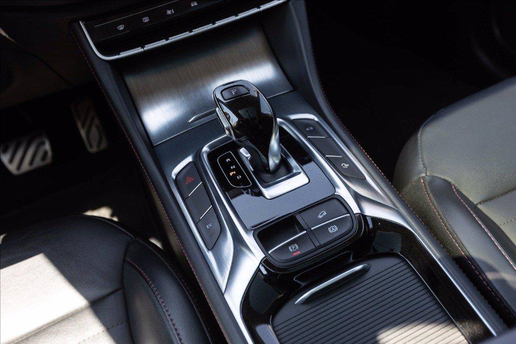 MG EHS 1.5 t-gdi phev Luxury auto del 2023
