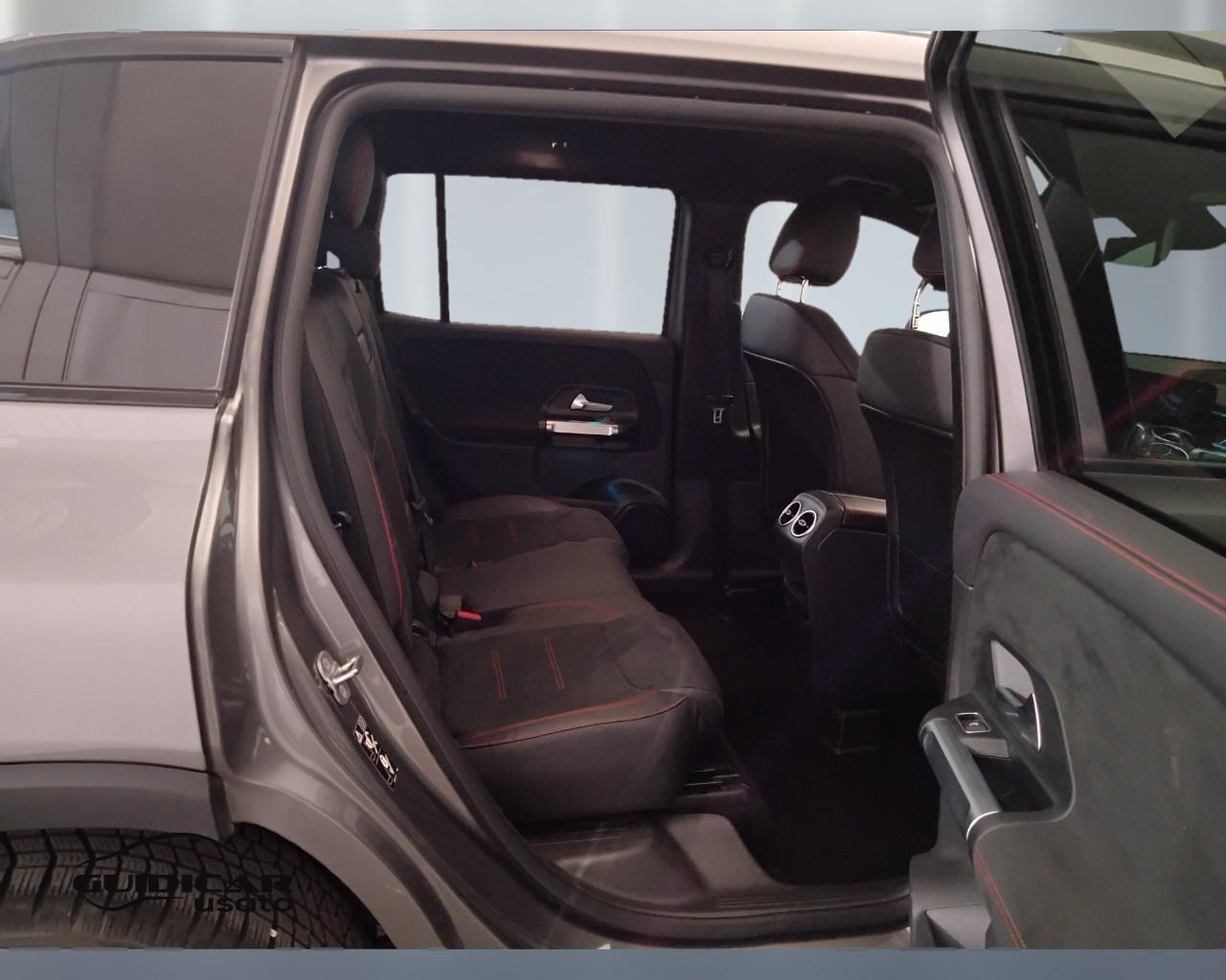 Mercedes-Benz GLB - X247 2019 - GLB 180 d Premium auto