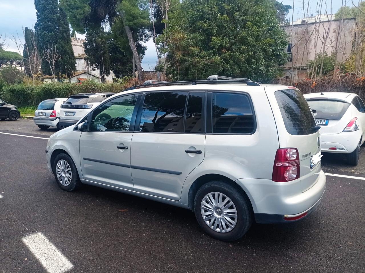 Volkswagen Touran 1.9 TDI DPF Highline x neopatentati