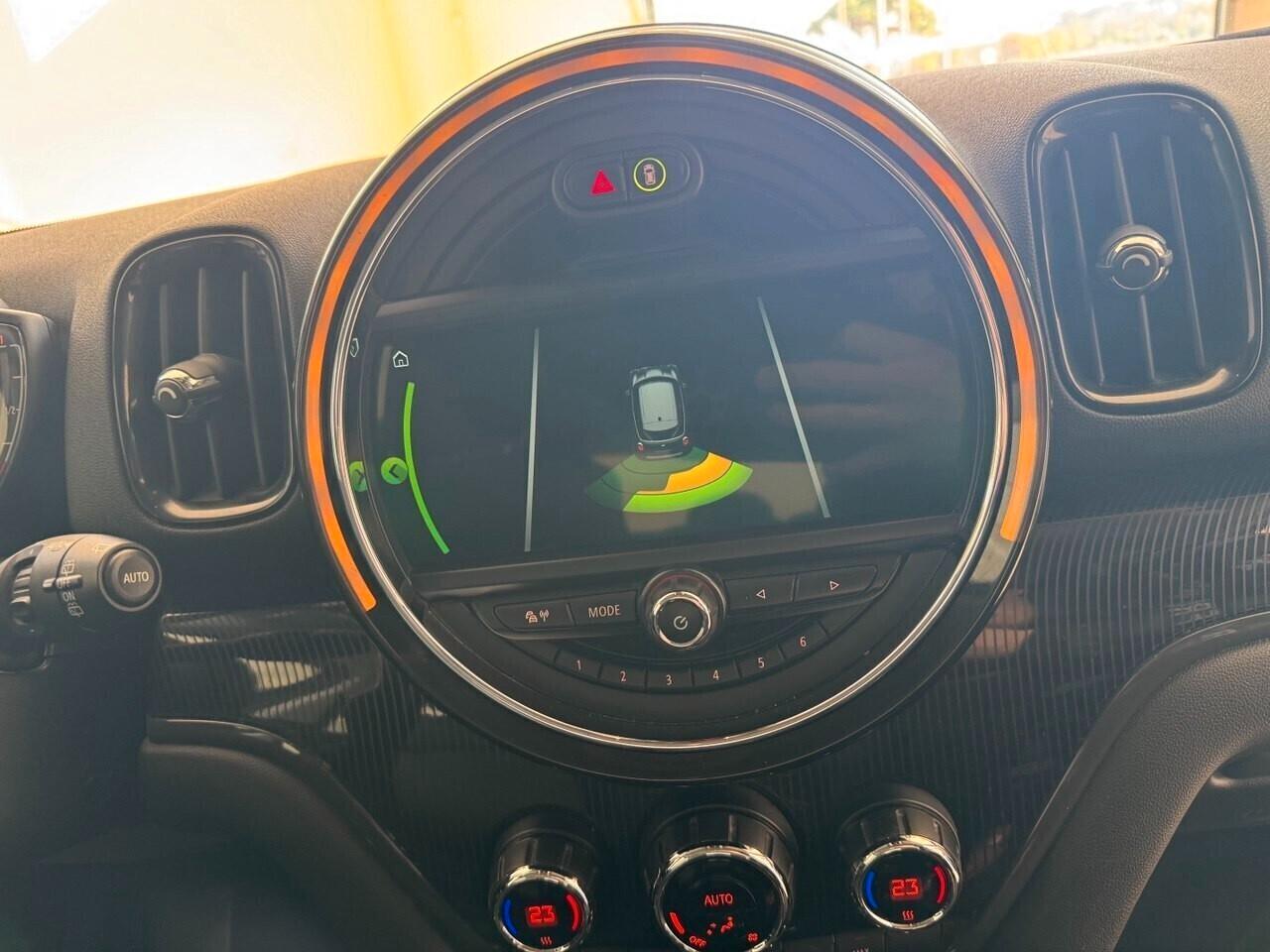 Mini Cooper D Countryman 2.0 Hype