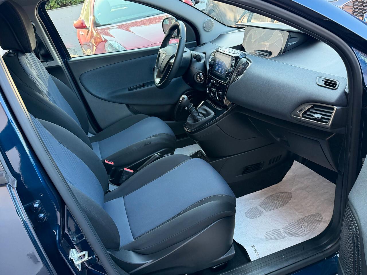 Lancia Ypsilon 1.2 69 cv. EcoChic GOLD (Imp. GPL)