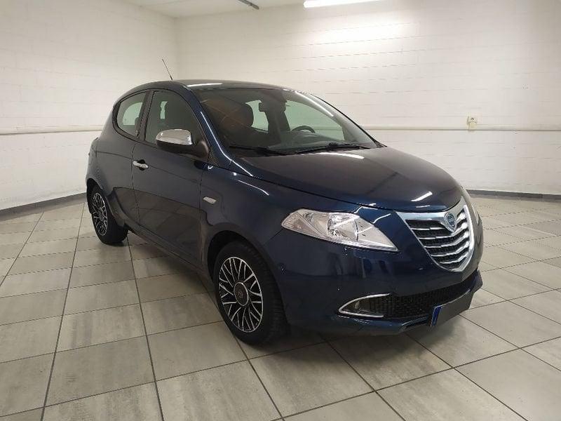 Lancia Ypsilon 1.2 8v Gold c/CL 69cv E6