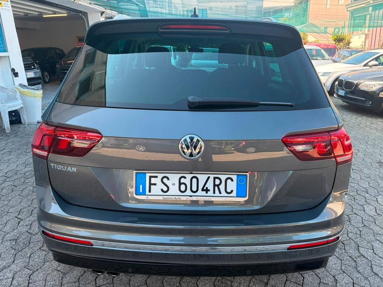 Volkswagen Tiguan 1.4 TSI Sport BlueMotion Technology*EURO6*R-LINE*FULL OPTIONAL