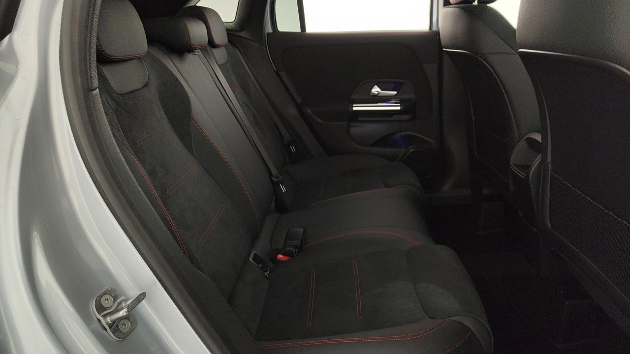 Mercedes-Benz GLA 200 d automatic