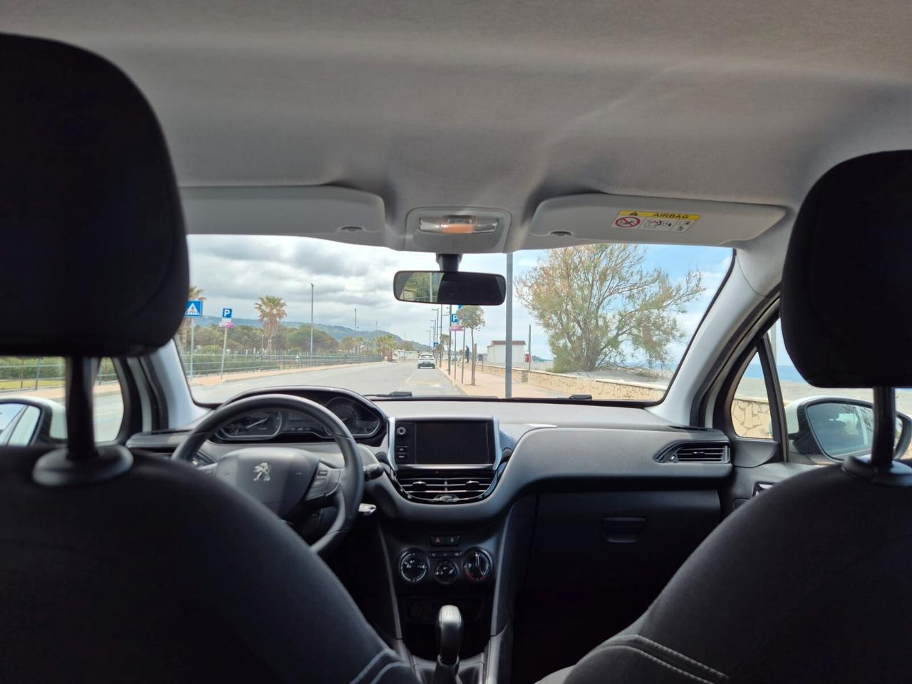 Peugeot 208 PureTech 82 5 porte Allure