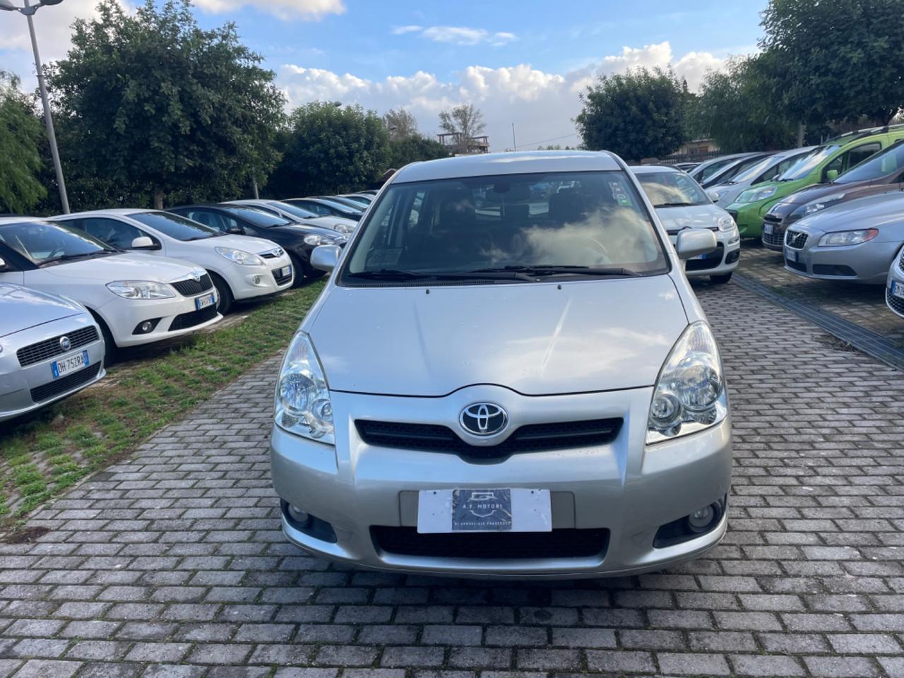 Toyota Corolla Verso 2.2 16V D-4D Sol 7 posti