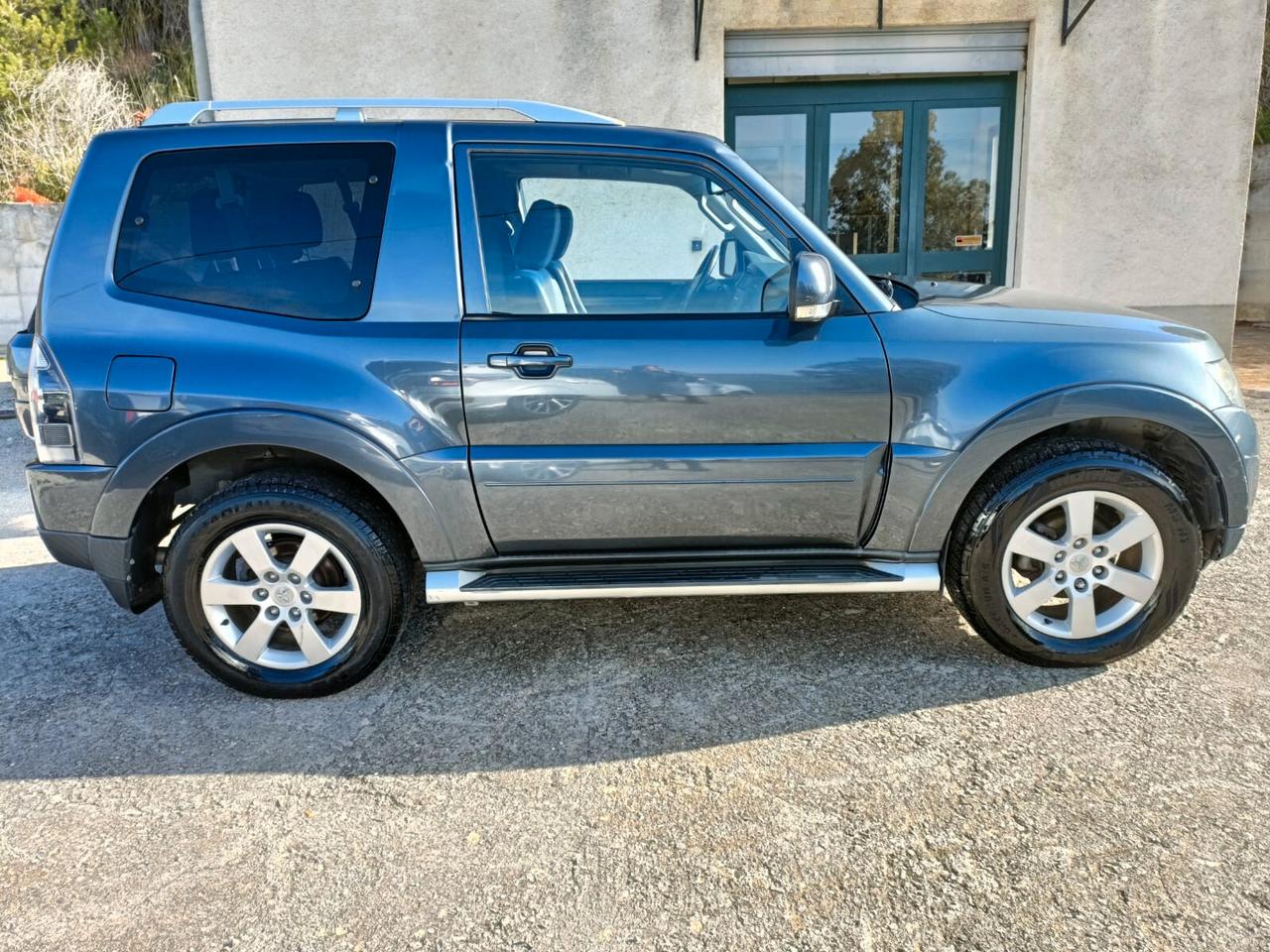 Mitsubishi Pajero 3.2 DI-D 16V 3p. Intense - 2007