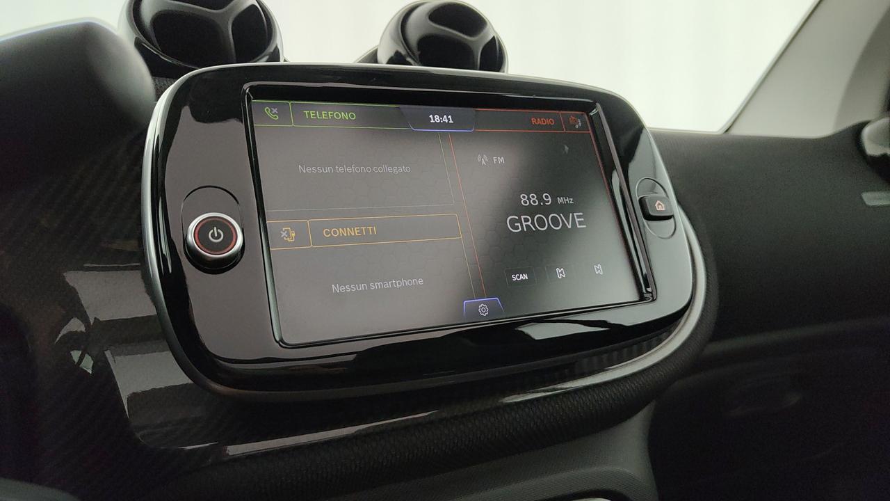 SMART Fortwo Cabrio eq suitered 22kW