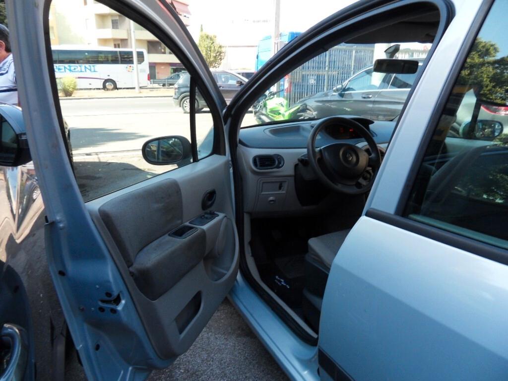 Renault Modus 1.2 16V Confort Authentique