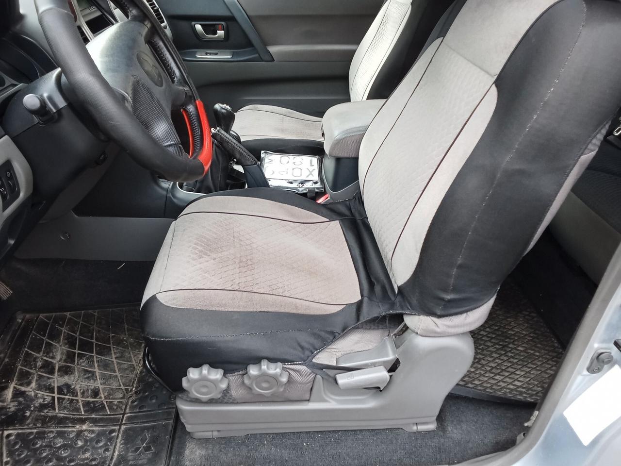 Mitsubishi Pajero 2.5 TDI 3p. Instyle