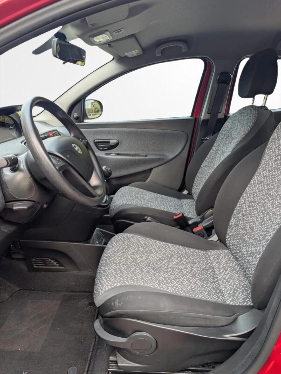 Lancia Ypsilon 1.2 69 CV 5 porte *GPL CASAMADRE*