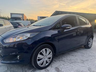 Ford Fiesta 1.5 TDCi 75CV 5 porte Black & White Edition neopatentati