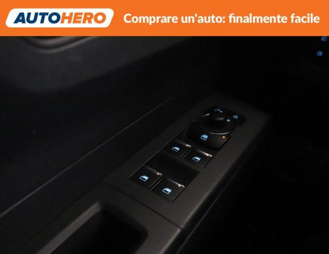 FORD Tourneo Courier 1.0 EcoBoost Titanium