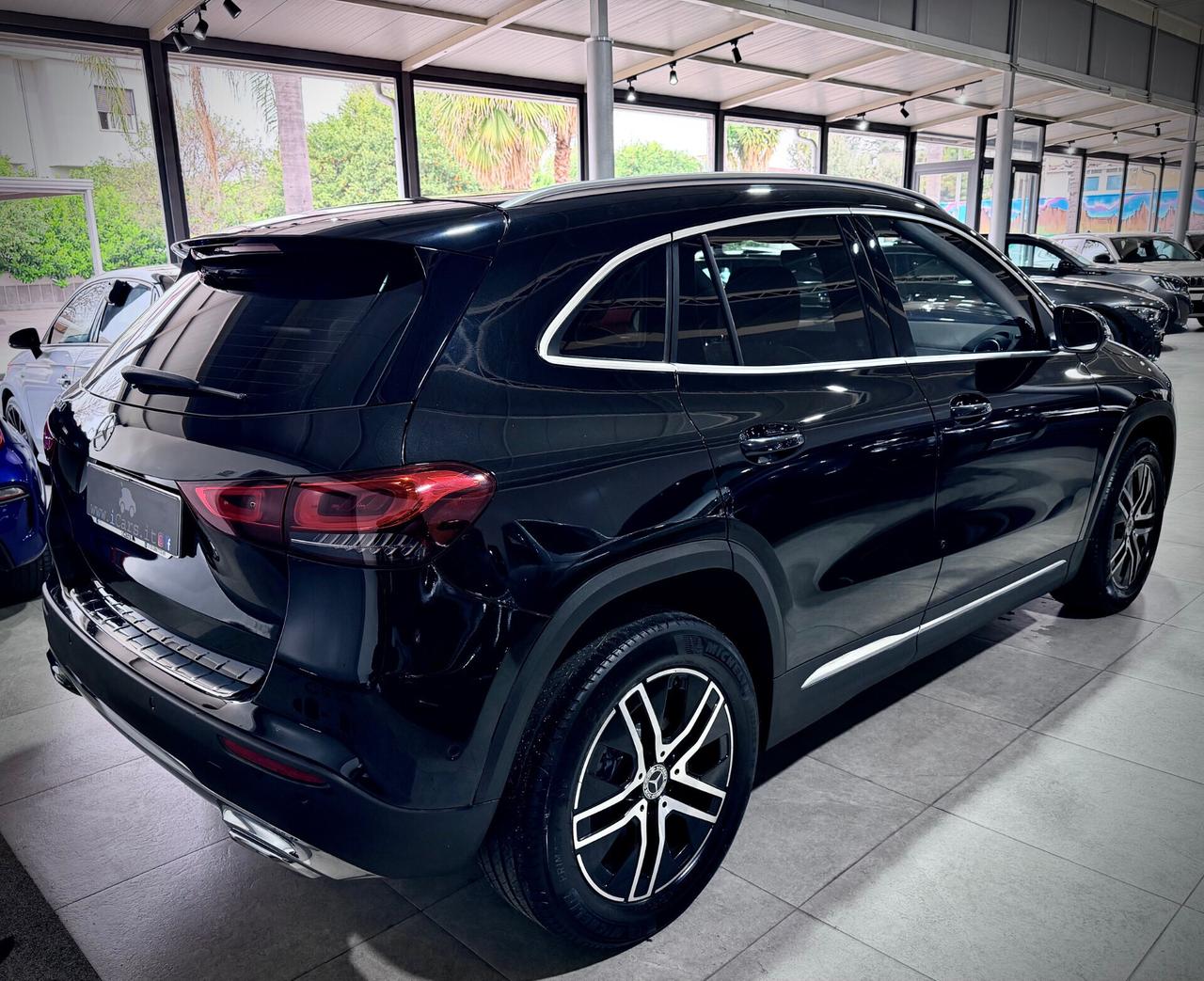 Mercedes-Benz GLA 200d 150CV Executive