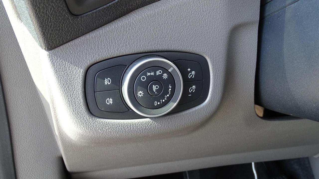 FORD Tourneo Connect Gran 1.5 tdci 120cv Active