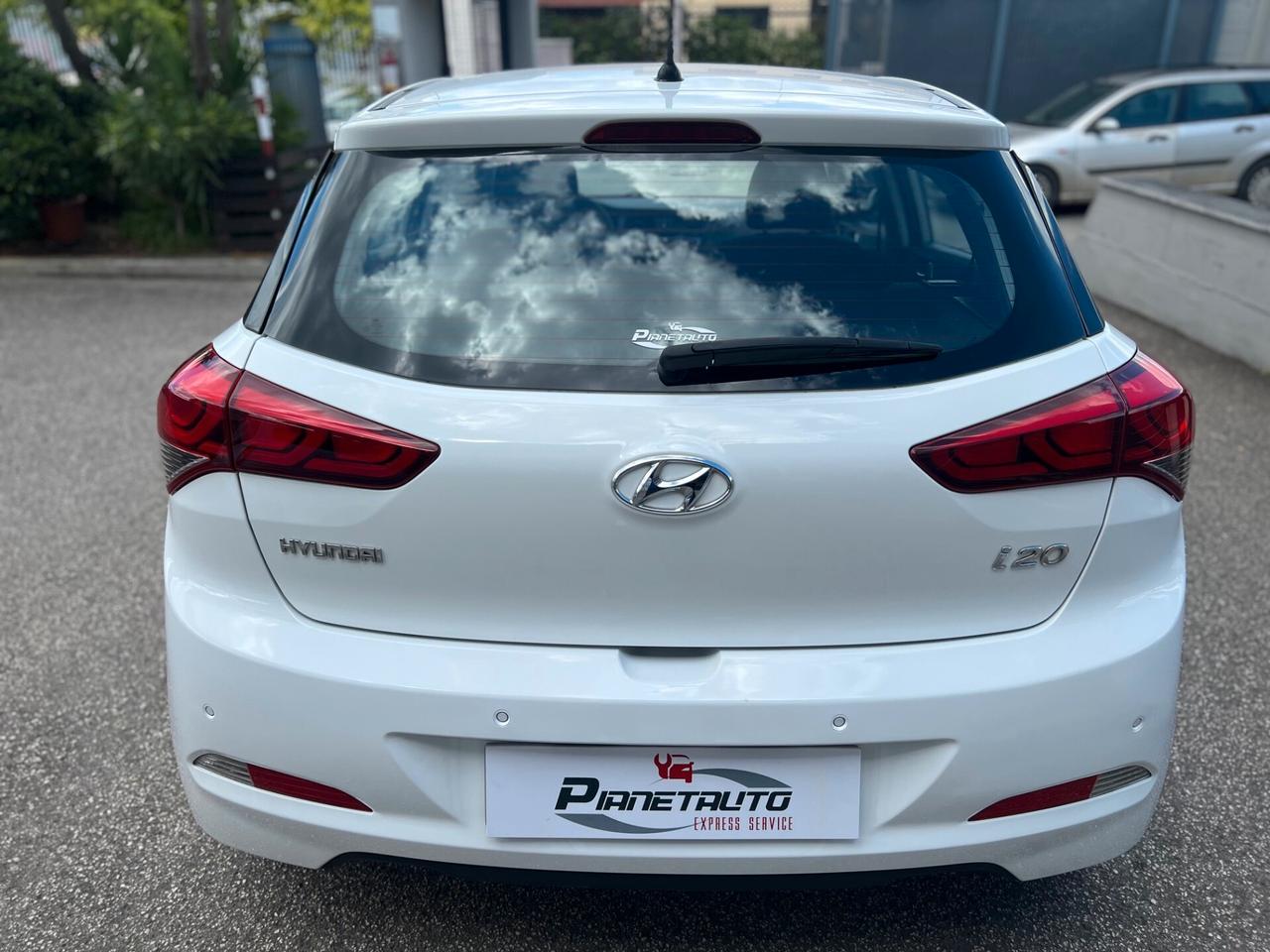 Hyundai i20 5p 1.1 crdi Comfort 75cv CLIMA/TELPDC OK NEOPAT.
