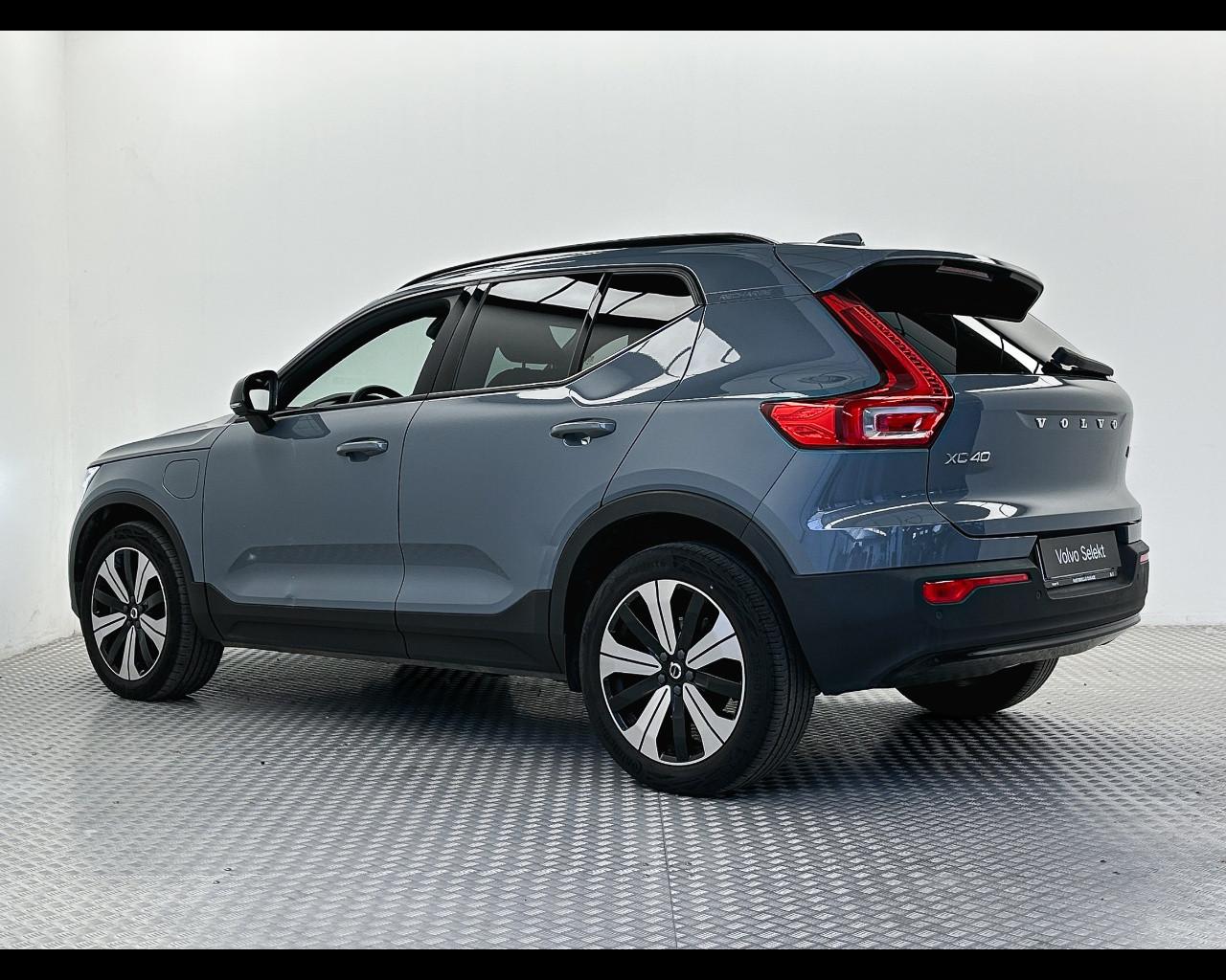 VOLVO XC40 T4 Recharge Plug-in Hybrid automatico Ultimate Dark