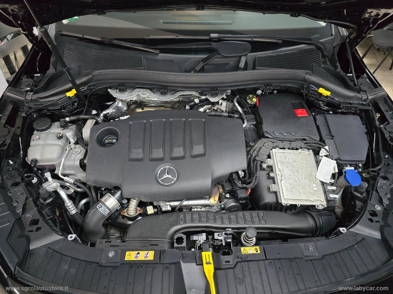MERCEDES-BENZ GLA 200 d Automatic Premium