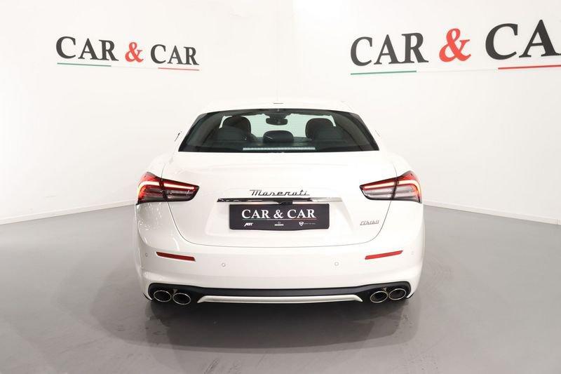 Maserati Ghibli 330 CV MHEV GT Ultima