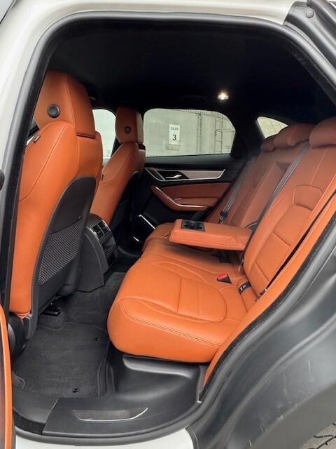 Jaguar F-Pace 2.0 D 163 CV AWD aut. SE