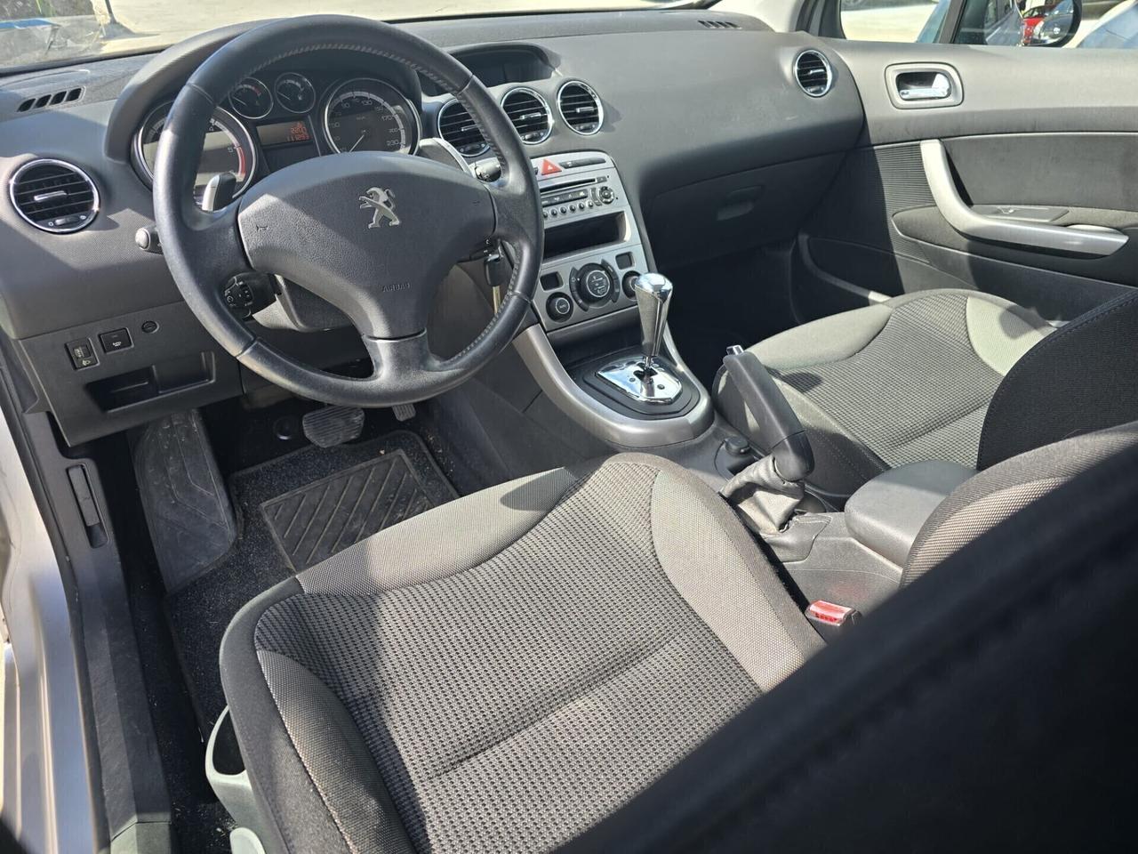 Peugeot 308 1.6 8V e-HDi 112CV Stop&Start robotiz.