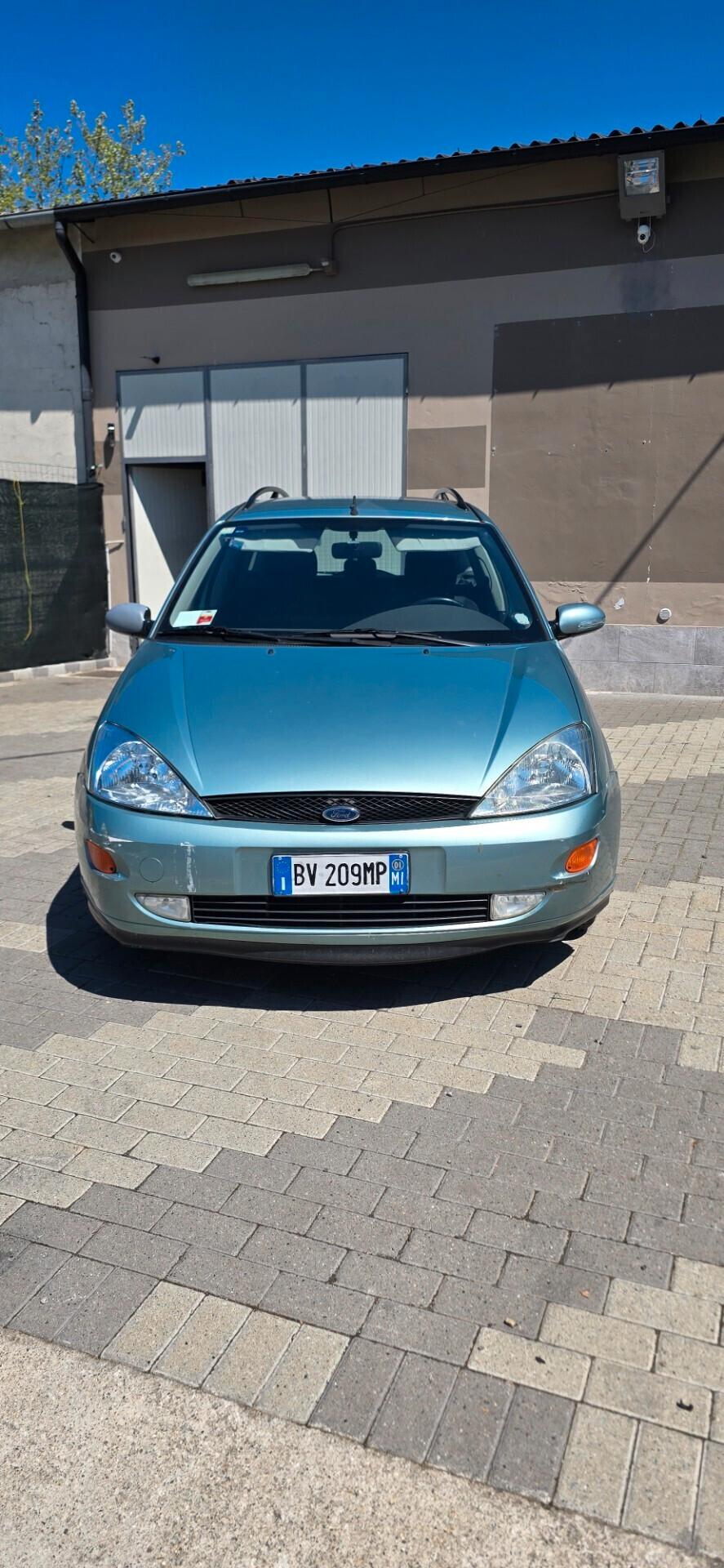 Ford Focus 1.6i 16V cat 5p. Ghia