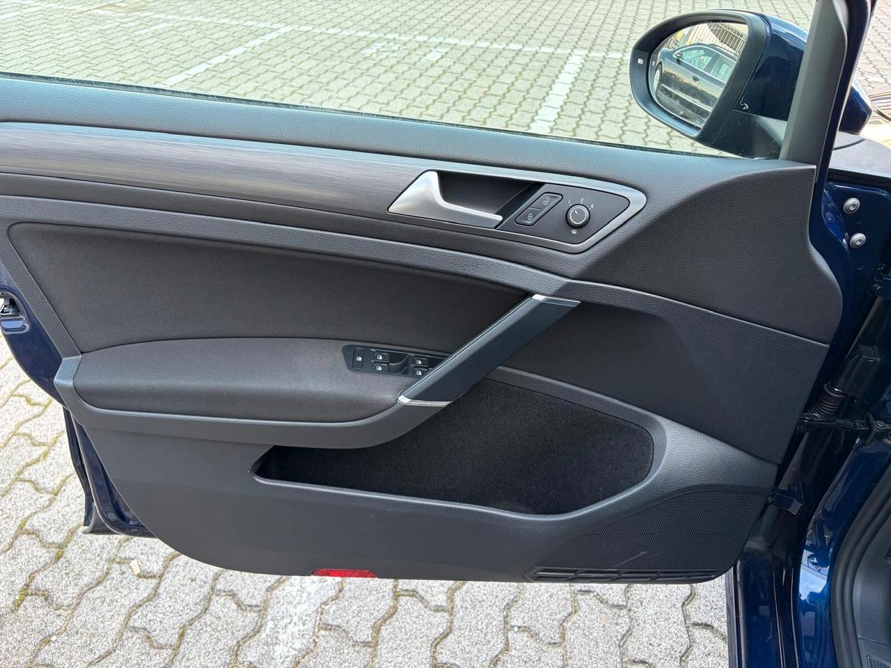 Volkswagen Golf Variant 1.6 tdi 115cv DANNEGGIATA