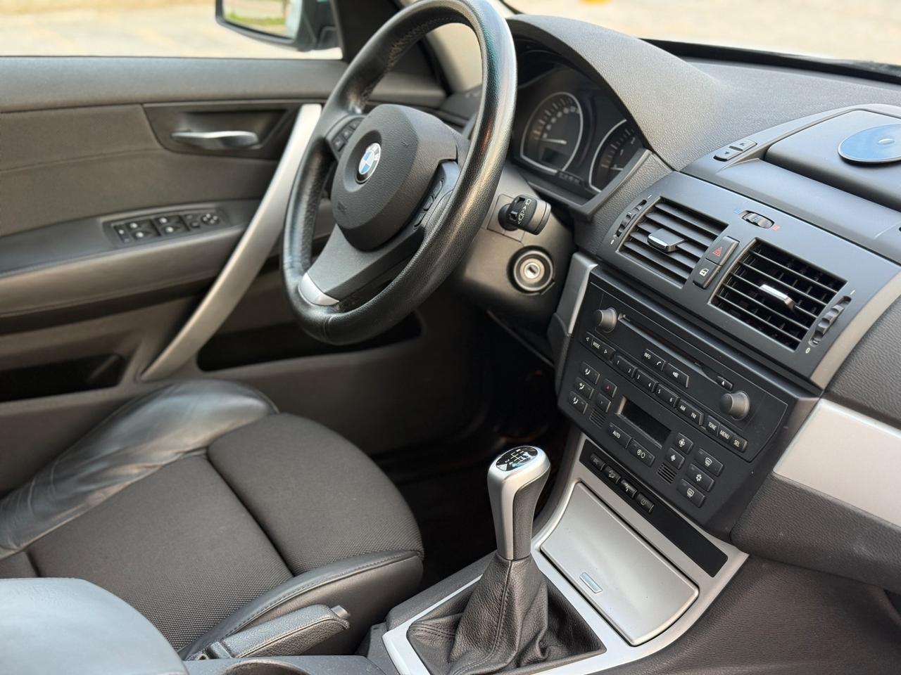 Bmw X3 2.0i cat Futura