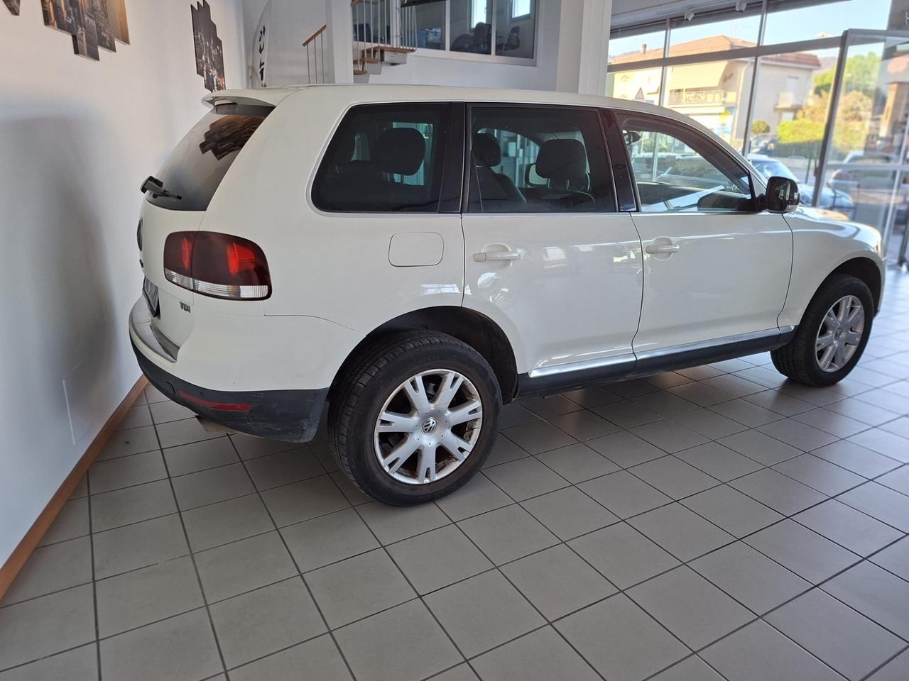 Volkswagen Touareg 2.5 R5 TDI DPF tiptronic Exclusive