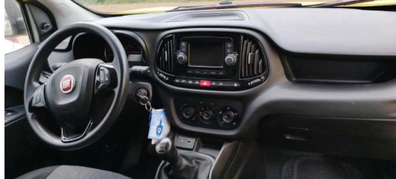 Fiat doblo unico proprietario permuta garanzia
