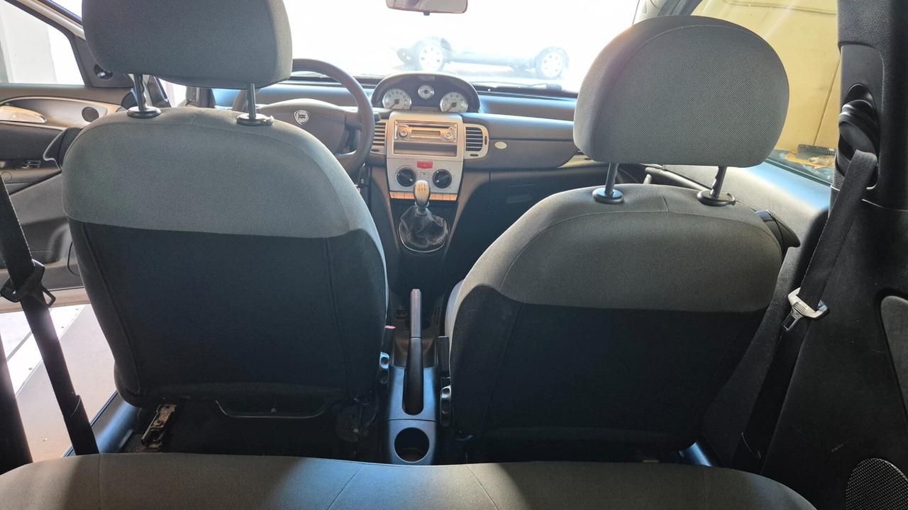 Lancia Ypsilon 1.2 Oro
