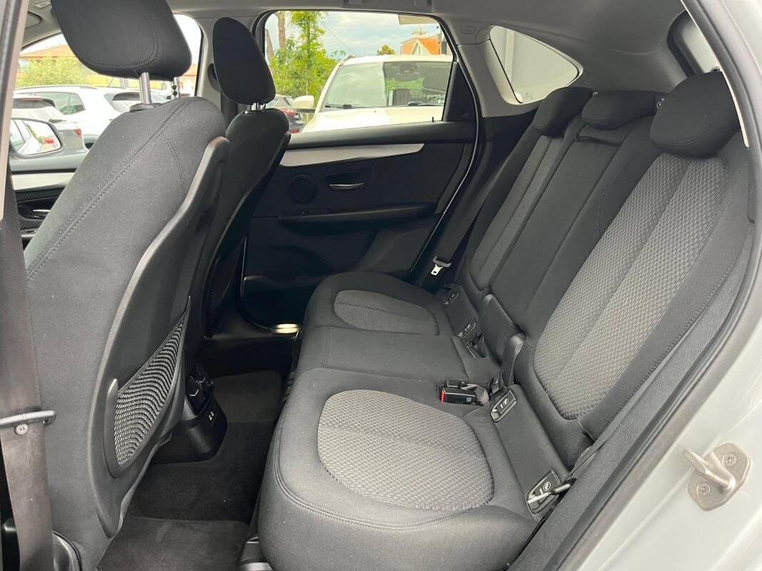 BMW Serie 2 218d Advantage auto