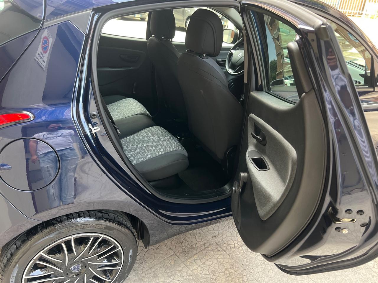 Lancia Ypsilon 1.2 69 CV 5 porte GPL Ecochic Elefantino Blu