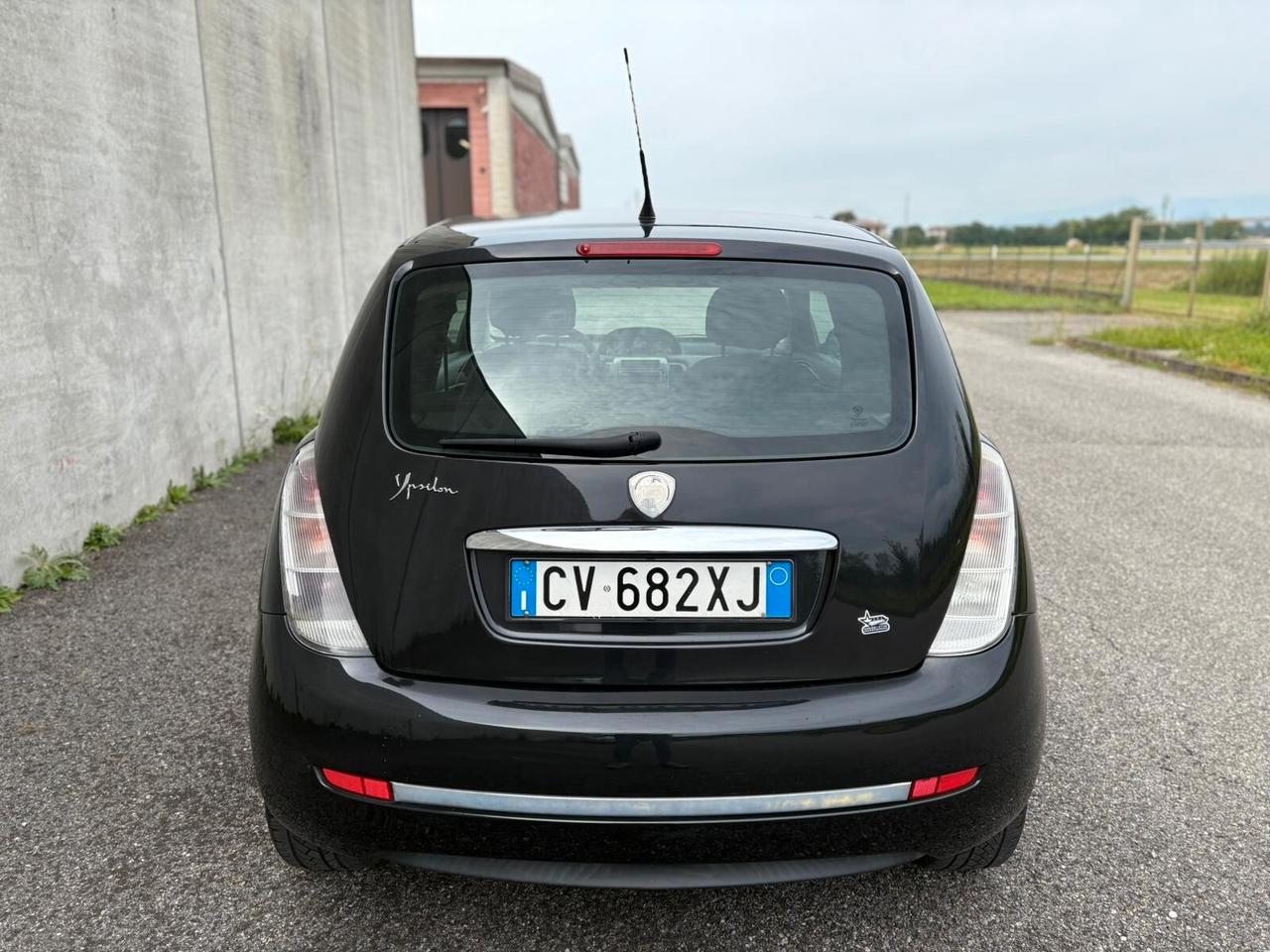 Lancia Ypsilon 1.2 Benzina 60cv NEOPATENTATI