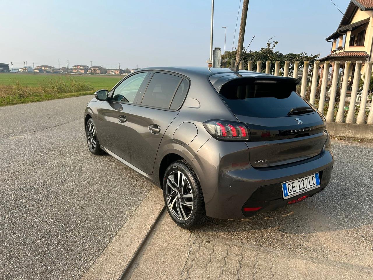 Peugeot 208 PureTech 100 Stop&Start 5 porte Allure