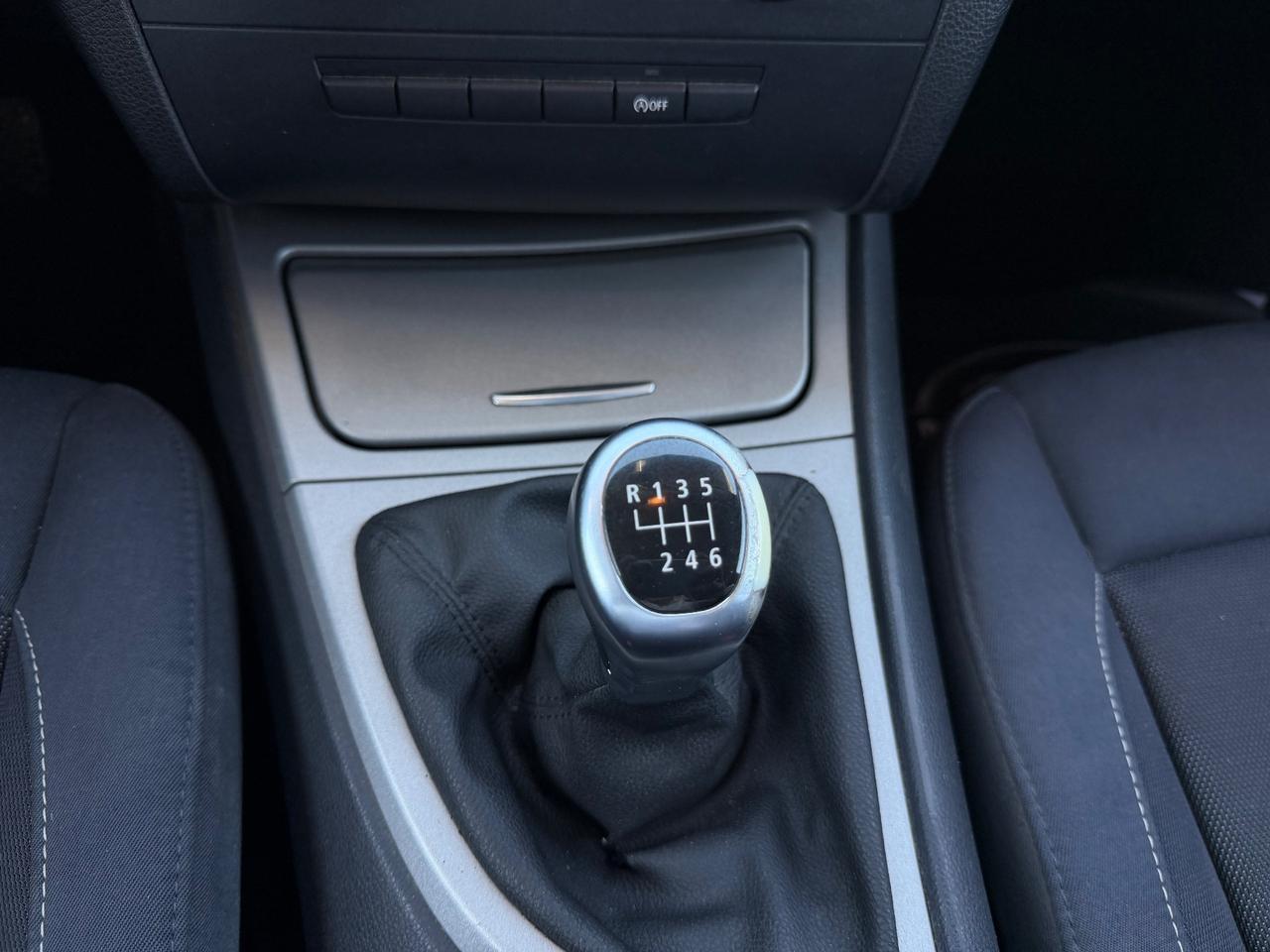 Bmw 116d 5p 2.0 Futura 116cv Total Black okneopatentati