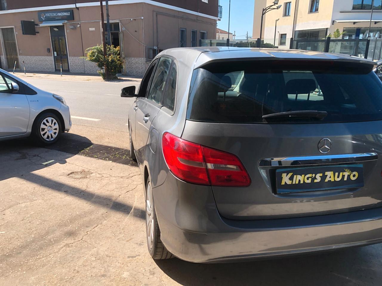 Mercedes-Benz B 180 CDI Premium 2014 - Garanzia 12 Mesi - Tagliandata - Retrocamera - Perfetta