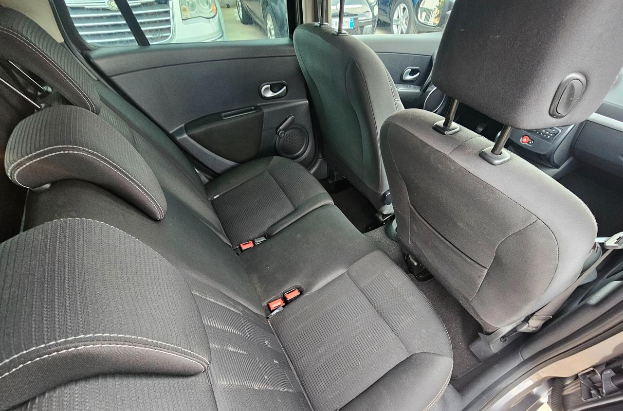Renault Clio 1.2 16V SporTour GUIDABILE DA NEOPATENTATI