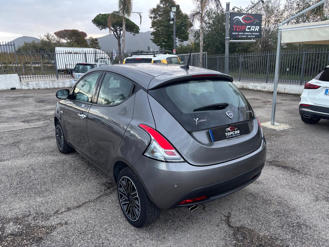 Lancia Ypsilon 1.0 FireFly 5 porte S&S Hybrid Gold
