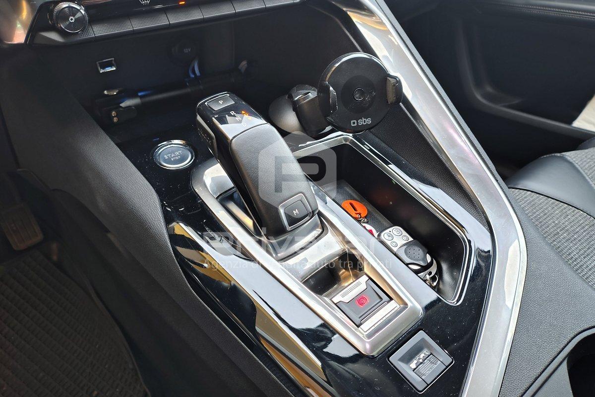 PEUGEOT 5008 BlueHDi 120 S&S EAT6 Allure