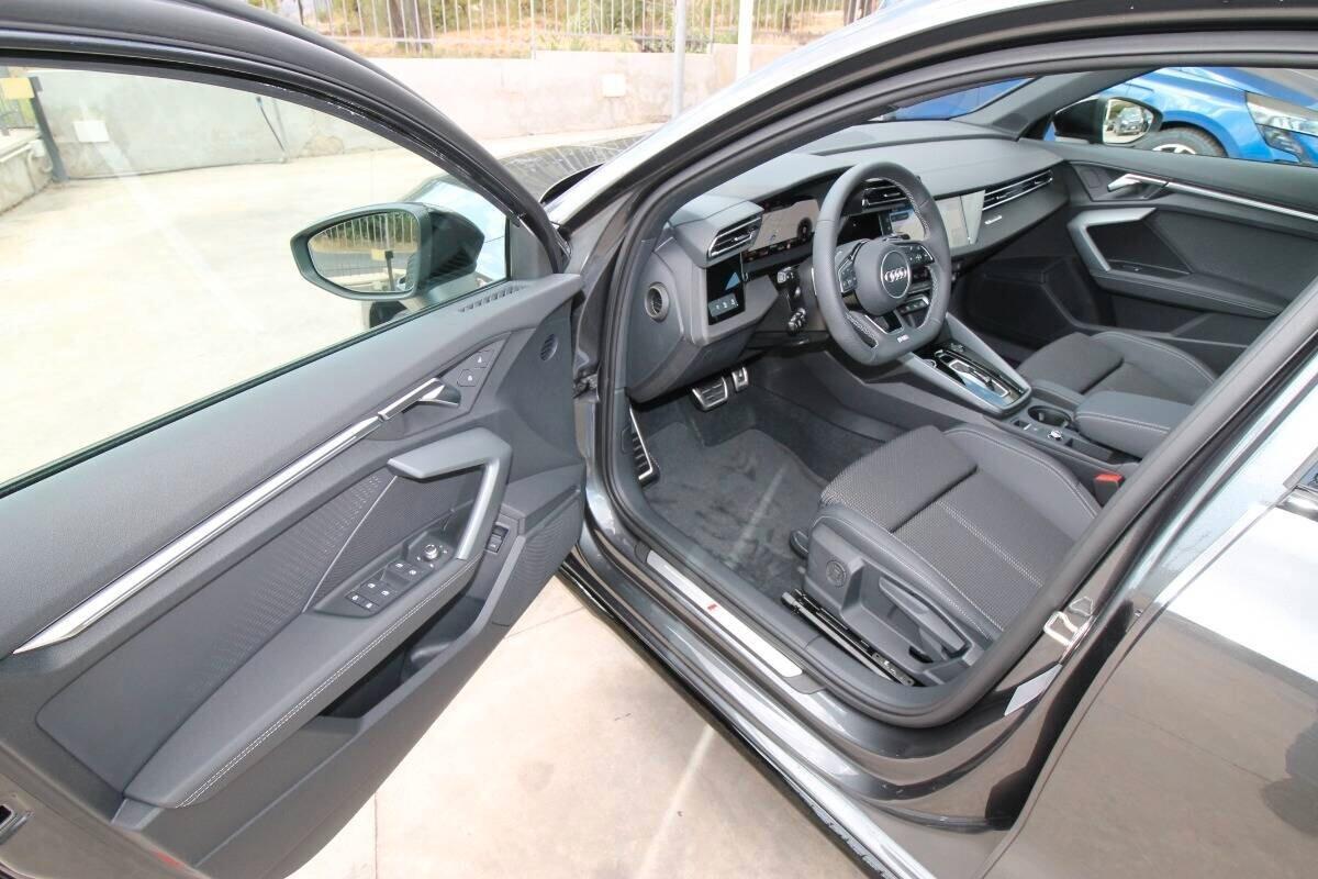 Audi A3 Sedan 35 TFSI S tronic line edition 150cv