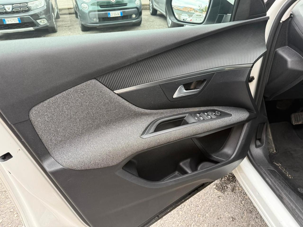 Peugeot 3008 BlueHDi 130 S&S EAT8 Business