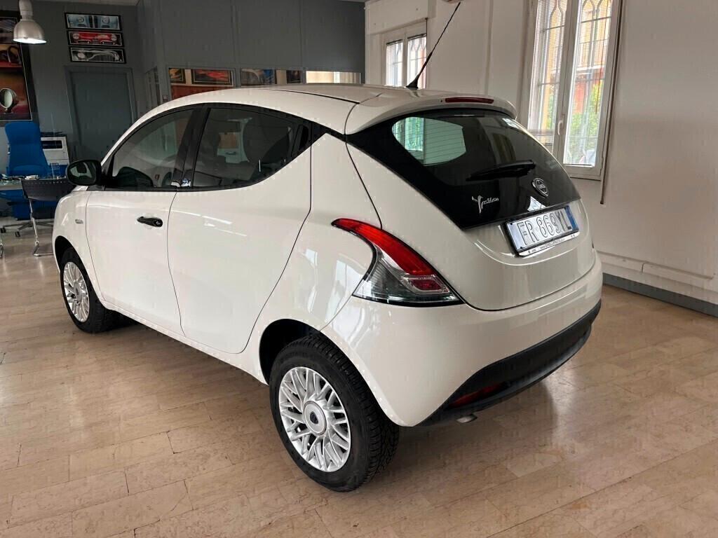Lancia Ypsilon 0.9 YwinAir Metano