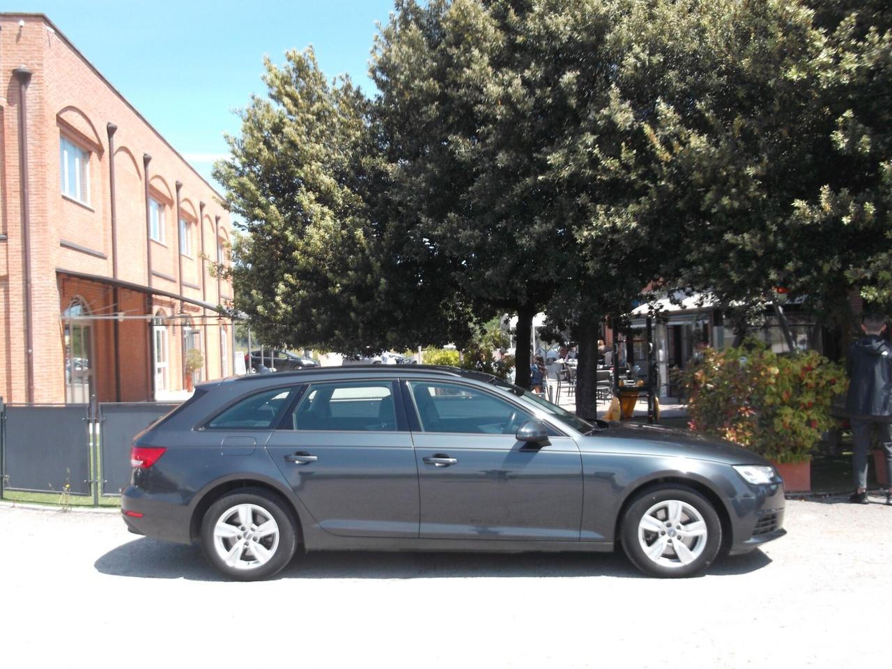 Audi A4 Avant 2.0 TDI 150 CV 2018