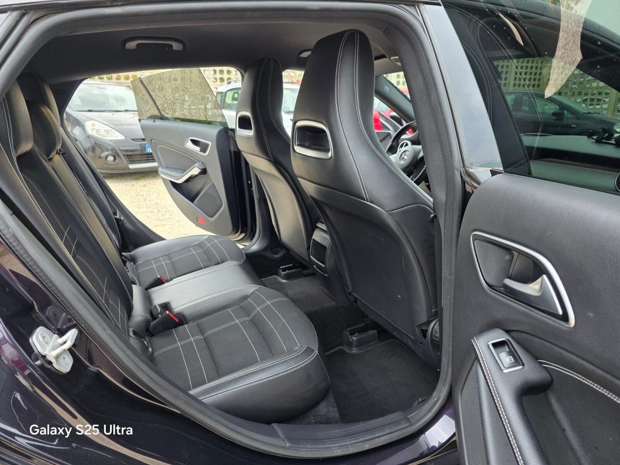 Mercedes CLA 200 CDI S.W. Automatic Premium Dark Night