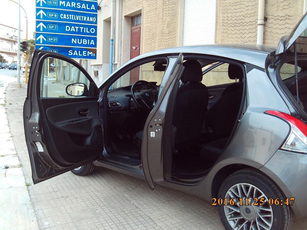 Lancia Ypsilon 1.3 MJT 16V 95 CV 5 porte S&S Platinum