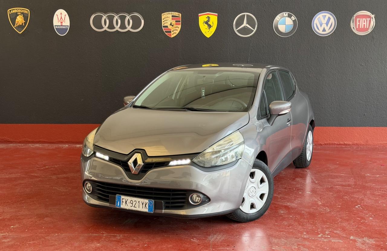 Renault Clio 1.2 75CV GPL 5 porte